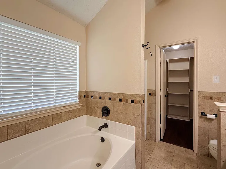 1009 McKavett Dr — Photo 19