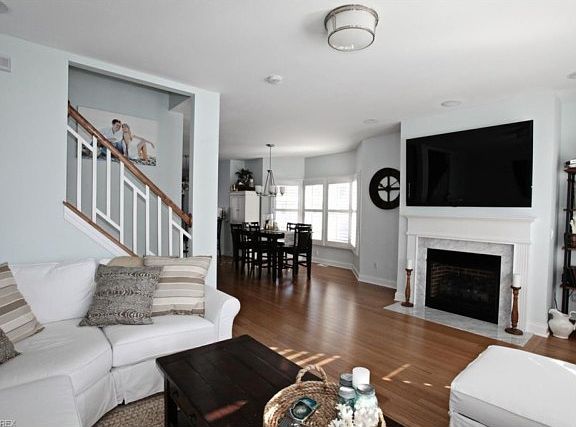 5th image of 129 Ashbourne Dr #34