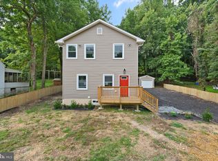 6415 Woodland Rd, Suitland, MD 20746