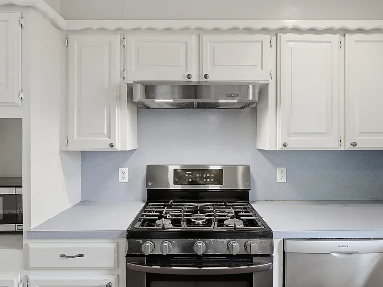 15 Preston Cir — Photo 9