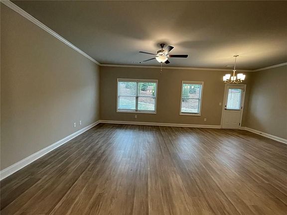 4th image of 4301 Fulson Dr Unit 12