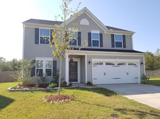 423 Sandusky Ln, Simpsonville, SC 29680