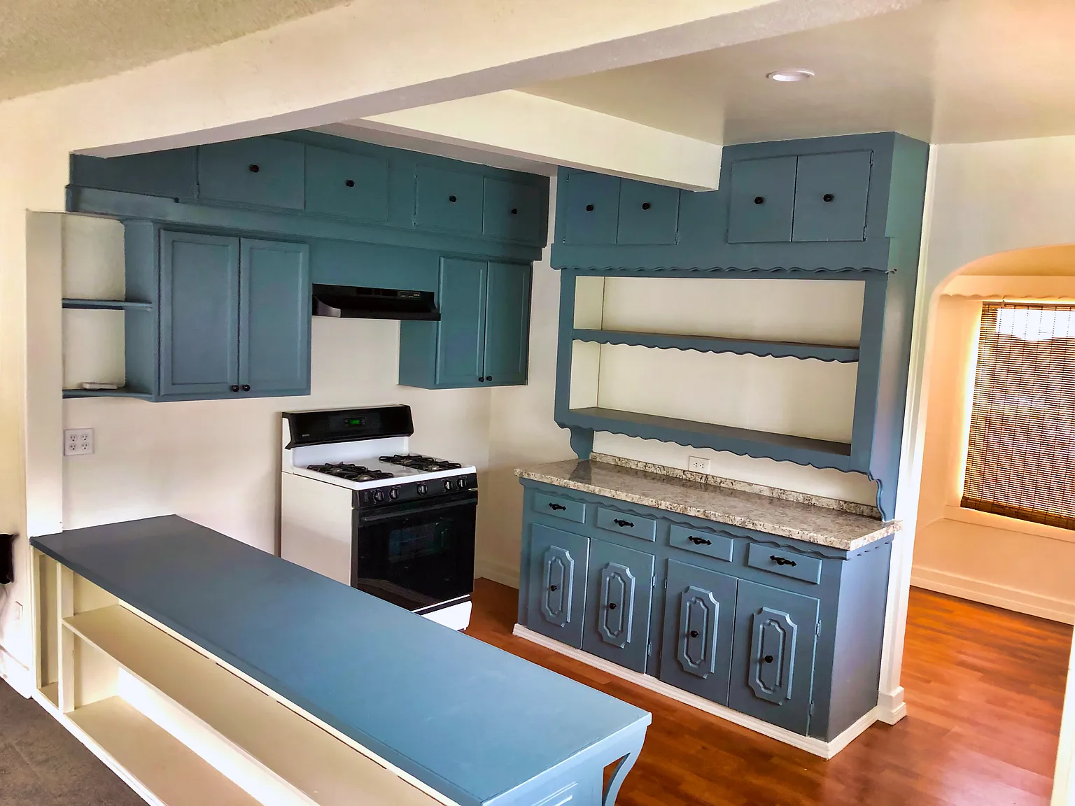 2 bed, 1200 sqft, $3,400 — Photo 2