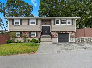 8 Ryan Pl, Swampscott, MA 01907