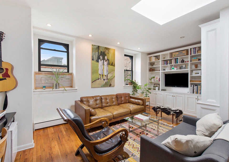 1st image of 153 Lafayette Ave