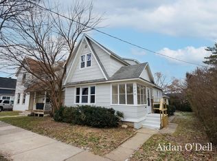 1228 Quarry Ave NW, Grand Rapids, MI 49504