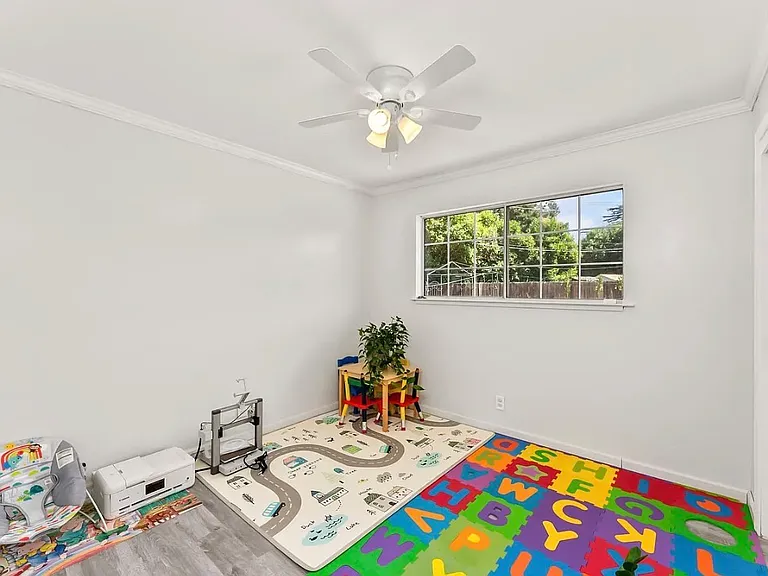 2212 Cervantes Dr — Photo 8