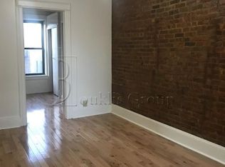 2547 35th St APT 2R, Astoria, NY 11103