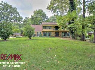 1687 Brookside Dr, Germantown, TN 38138