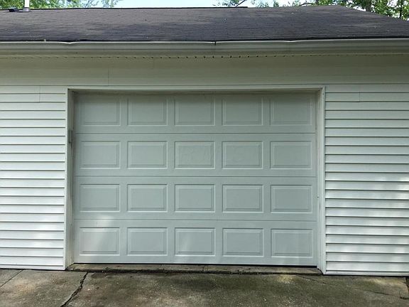 5th image of 3705 E Deshler Ave