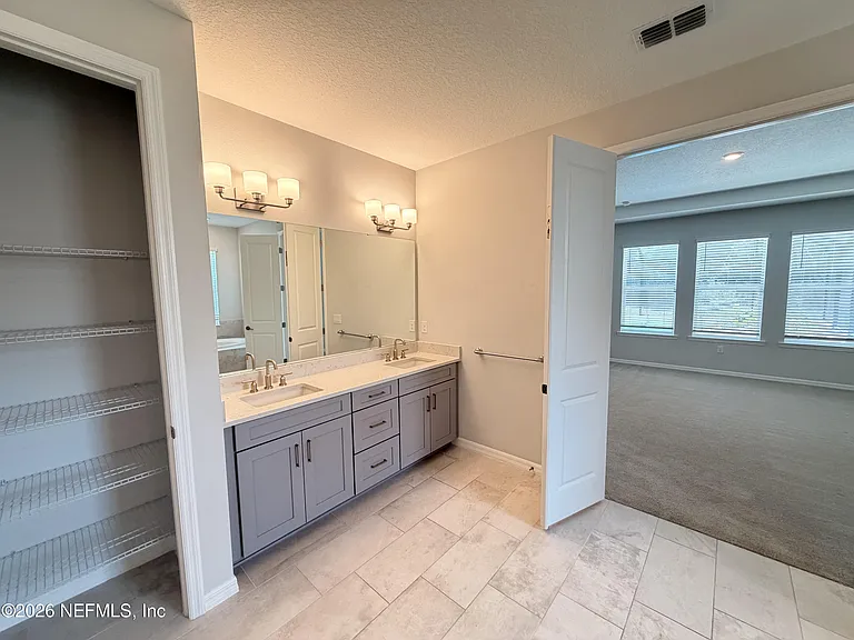 1352 Arklow Cir — Photo 14