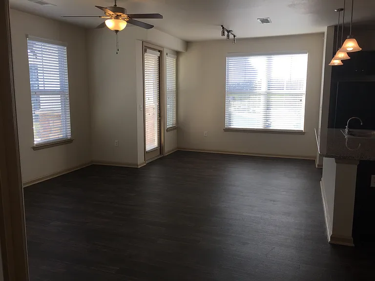 Reserve at Village Creek — Photo 44