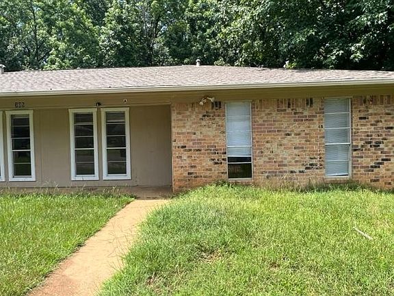 2nd image of 305 Nikki Dr #A
