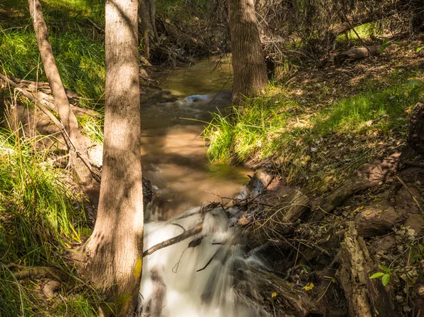 11017 E Sarahs Ct, Cornville, AZ 86325