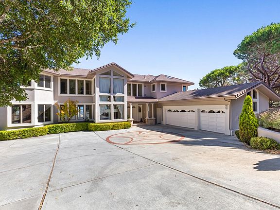 3rd image of 10 Glenbrook Dr
