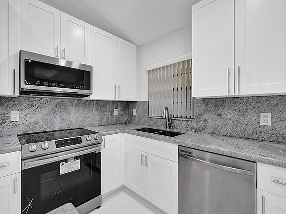 4th image of 1300 Wiley St APT 1A