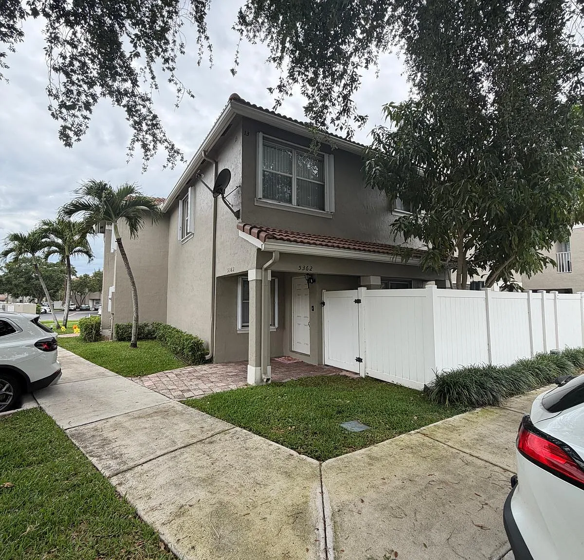 2 bed, 2.5 bath, 1200 sqft, $2,649 — Photo 1