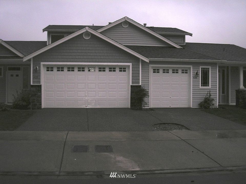 1st image of 420 422 Bungalow Drive NW