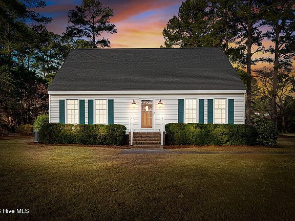 2nd image of 3613 Sheffield Drive