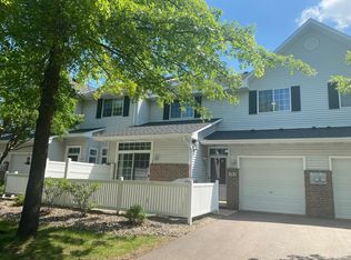 17833 Cobblestone Way, Eden Prairie, MN 55347