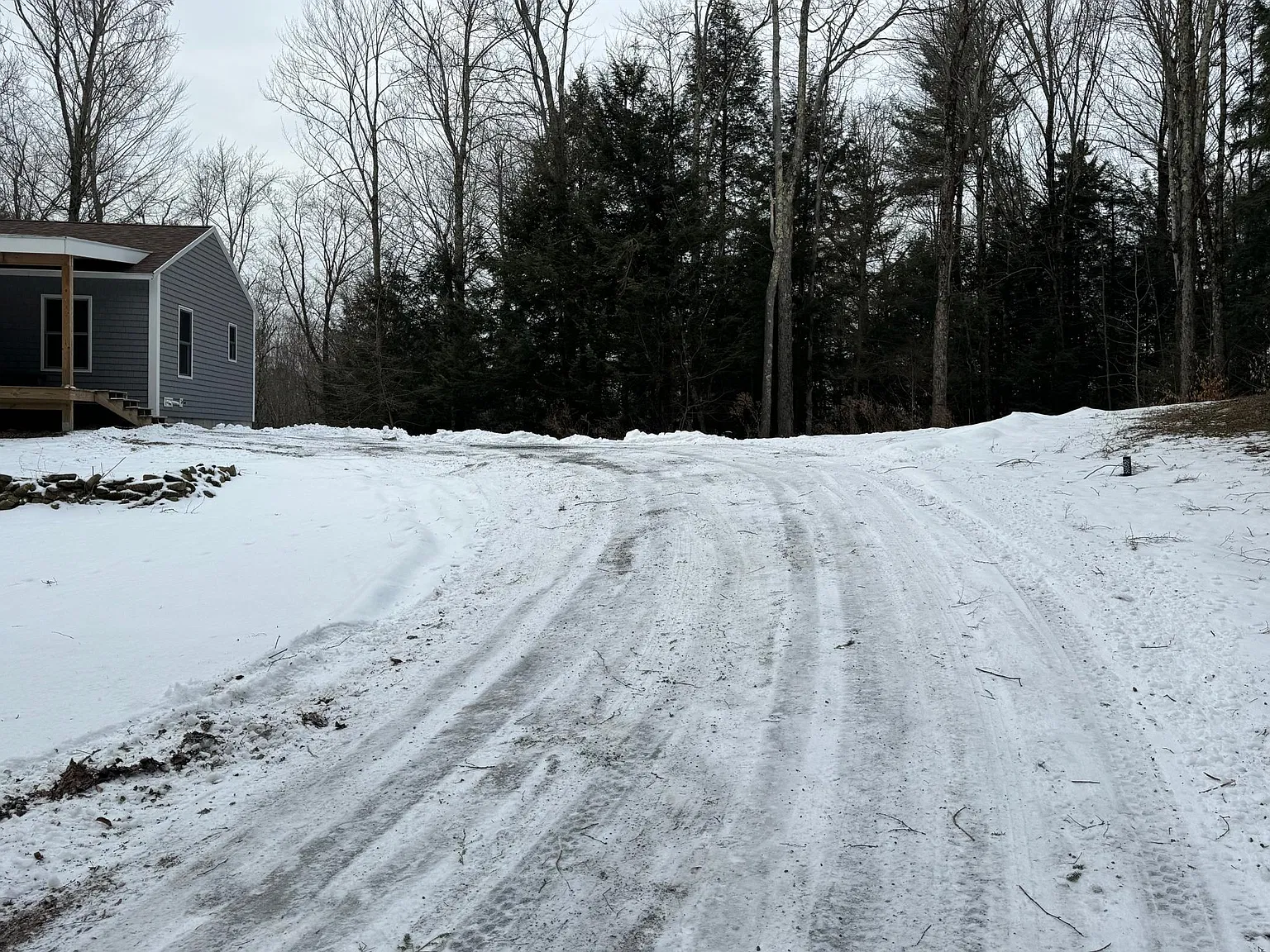 375 Glastenbury Rd — Photo 2