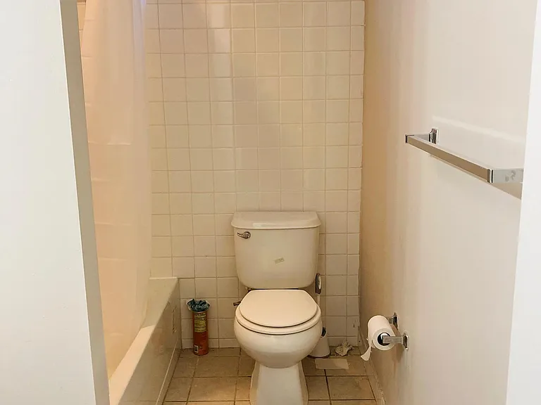 1617 N Sydenham St #2 — Photo 8