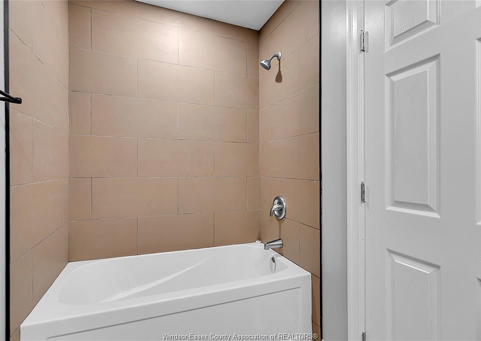 1st image of 946 Howard Ave #1 & 2
