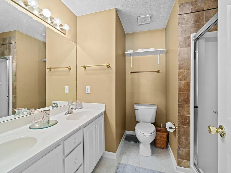 17 Saddleberry Way — Photo 14
