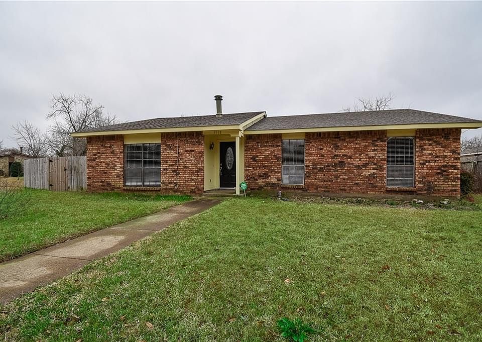 1st image of 3318 Edgecliff Dr