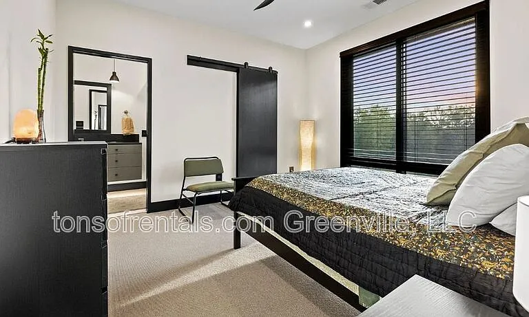 128 Sanctuary Ln — Photo 26