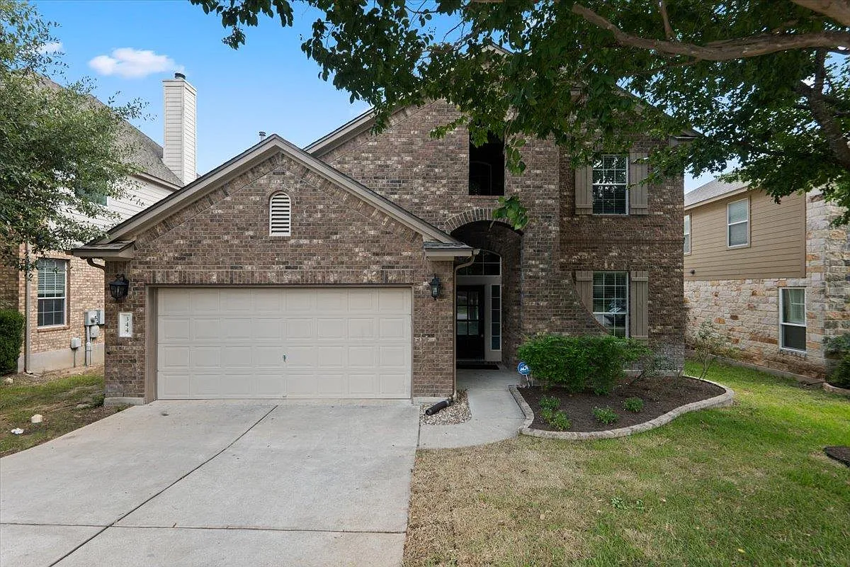 5 bed, 3.0 bath, 2978 sqft, $2,895 — Photo 2