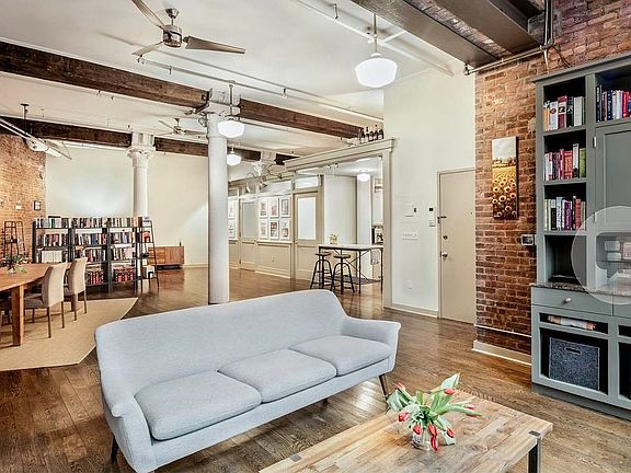 2nd image of 6 Varick St APT 2A