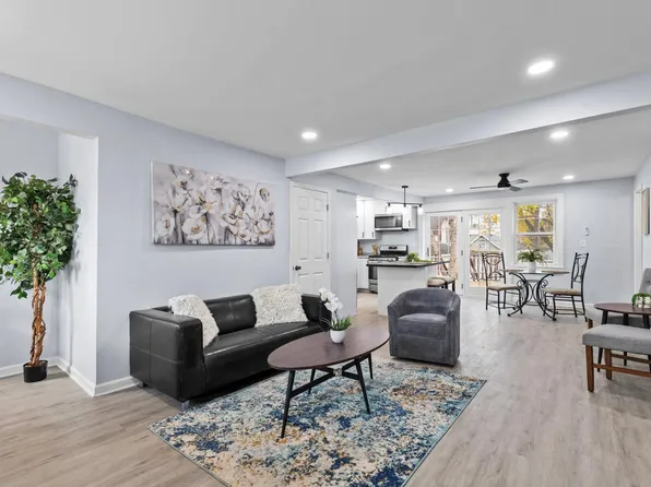 1405 South 10th STREET, Manitowoc, WI 54220