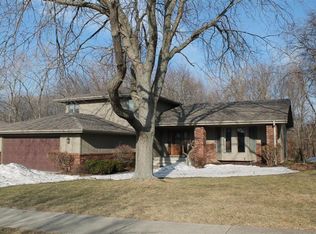 2315 Normandy Rd, Schererville, IN 46375