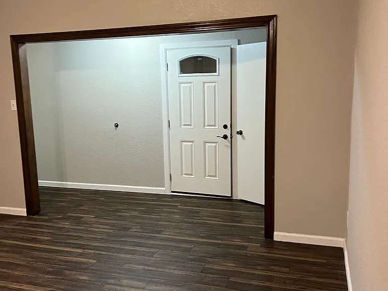 711 E Timberview Ln — Photo 27