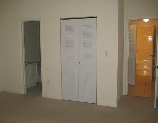 5th image of 1300 NE 109th St APT 401