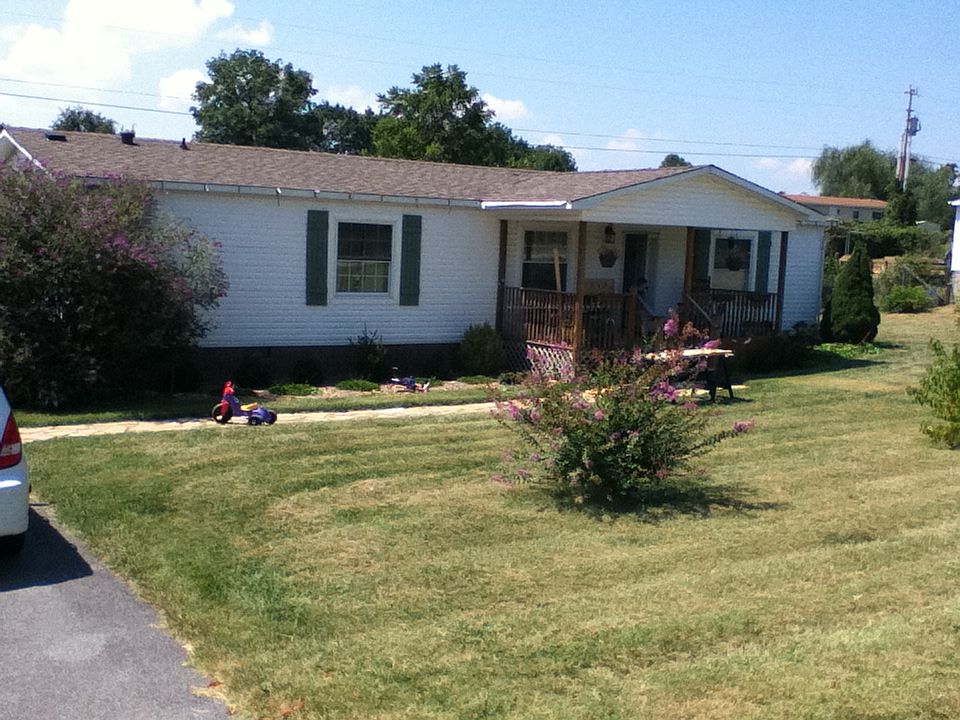 1st image of 222 Wesley Dr