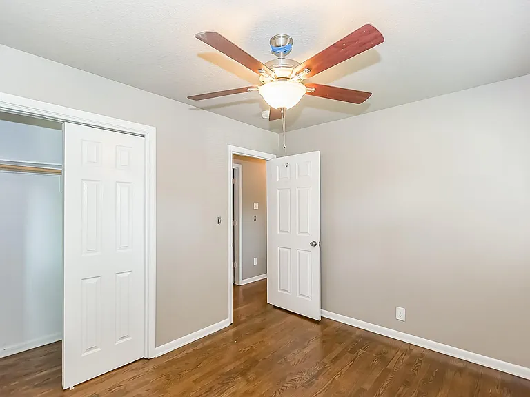 5800 N Belton Ave — Photo 19