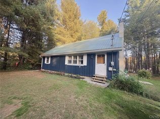 68 Bergdorf Rd, Parish, NY 13131