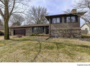 277 Wisteria Dr, Springfield, IL 62711