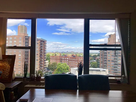 Rented by Winzone Realty Inc | media 9