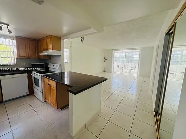 16410 Miami Dr #209 — Photo 1