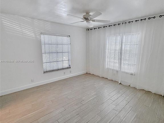 4th image of 2201 NE 66th St APT 1301