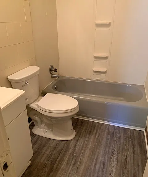 Frederick Avenue Apartments — Photo 16