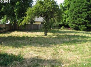 River Loop, Eugene, OR 97404