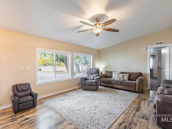 3rd image of 8262 Snake Ln