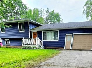 3 Currier Ln, Rochester, NY 14624