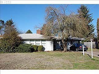 2nd image of 1561 Inglewood Ave