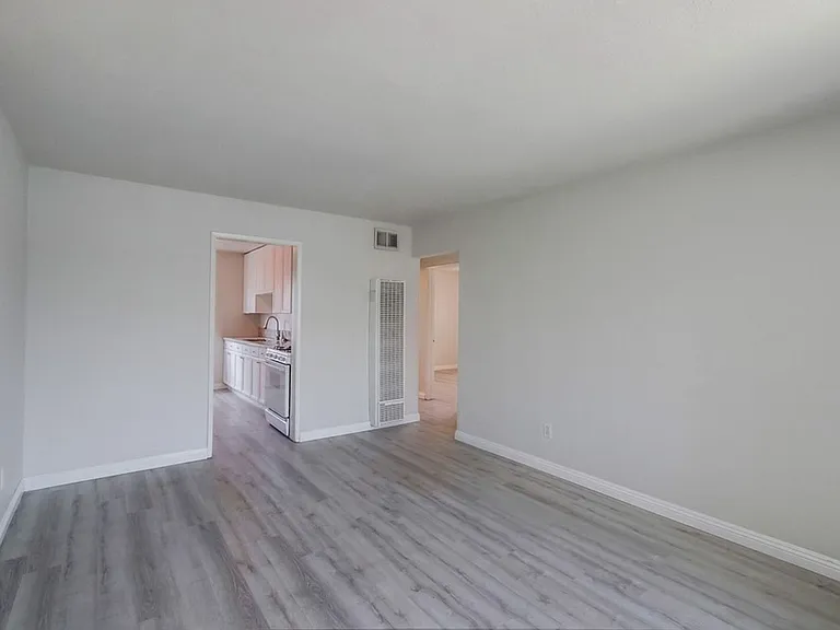 5121 Dailey Ct — Photo 9