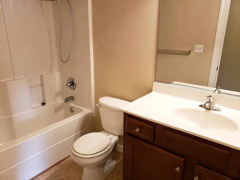 721 Albertine Ct — Photo 17